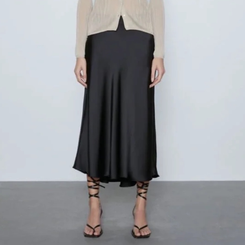 Zara satin like Elegant Black Midi Skirt
